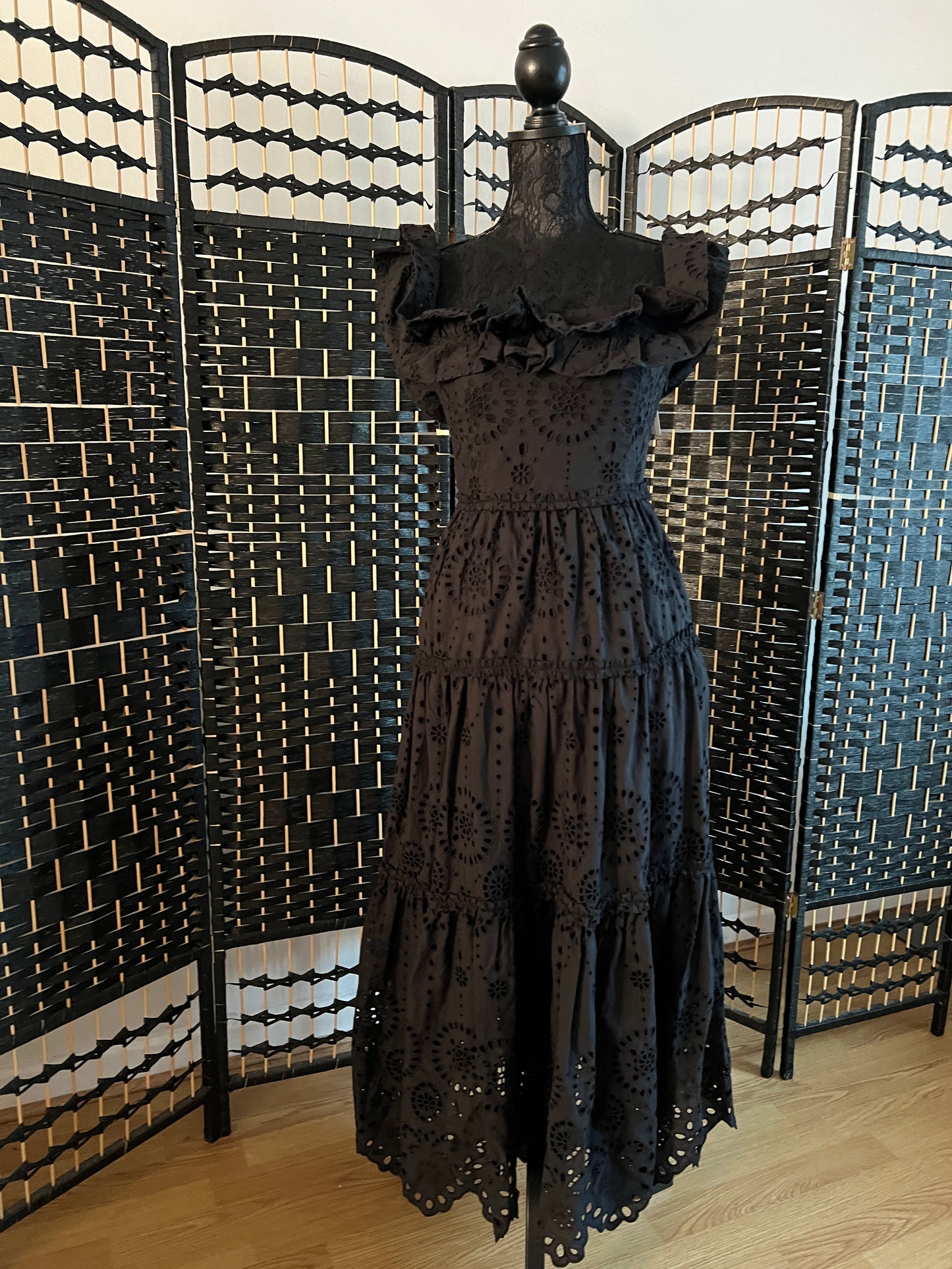 ZARA Dress Embroidered Off Shoulder Size S, New with tag