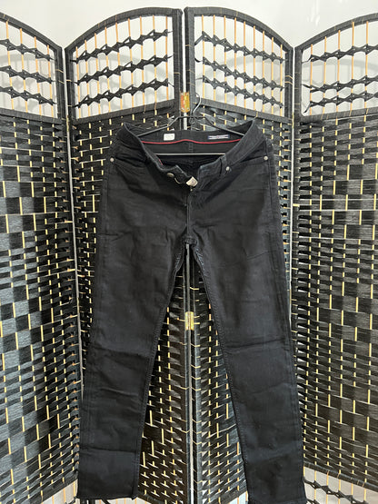 Tommy Hilfiger Black Jeans Stretchable Used once W28 L32