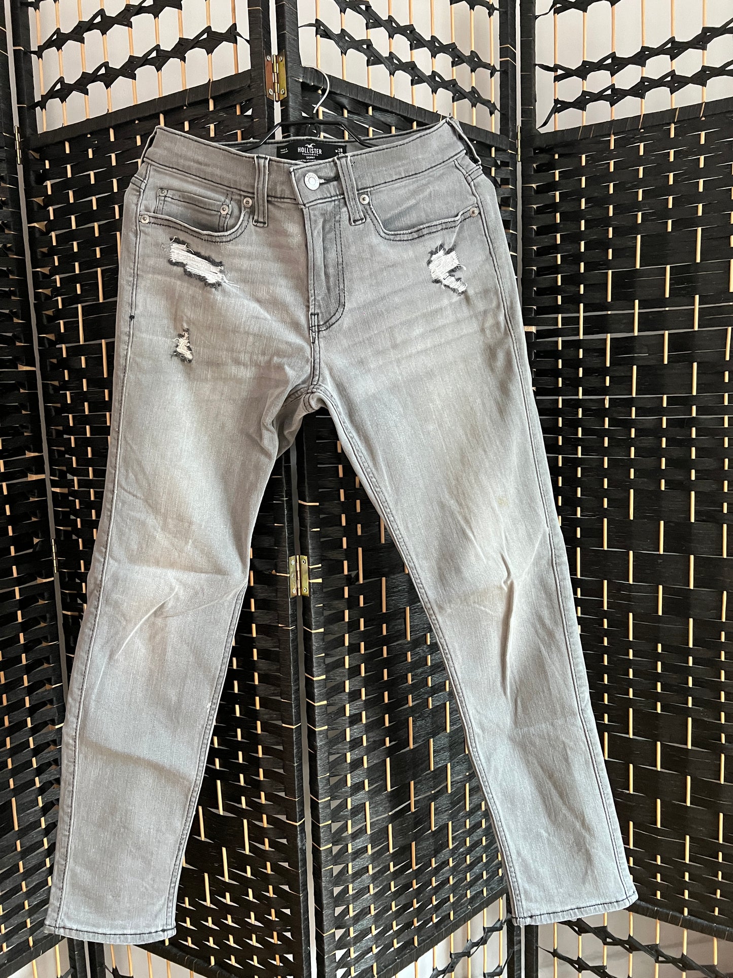 Hollister Grey Jeans, Used once W28-L30 14-15 y/o