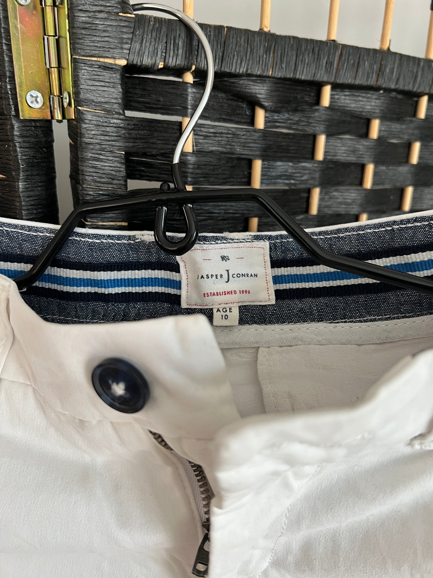 Jasper Conran White Chino Shorts Used once for photoshoot Boys 10-12 y/o