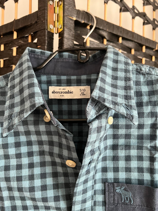 Abercrombie Blue checkered long-sleeve Used once Boys 10-12 y/o