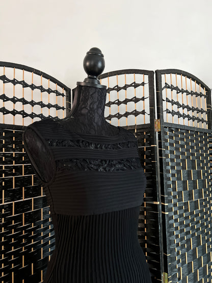 Andrew Marc Long Black Cotton Pleated Dress High Quality Used Once Size S/M/One Size Stretchable