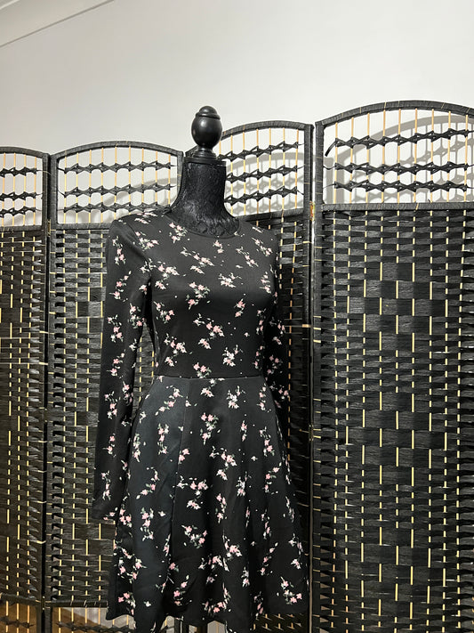 H&M Black A-Line Long Sleeve Floral Dress New without tag Size S