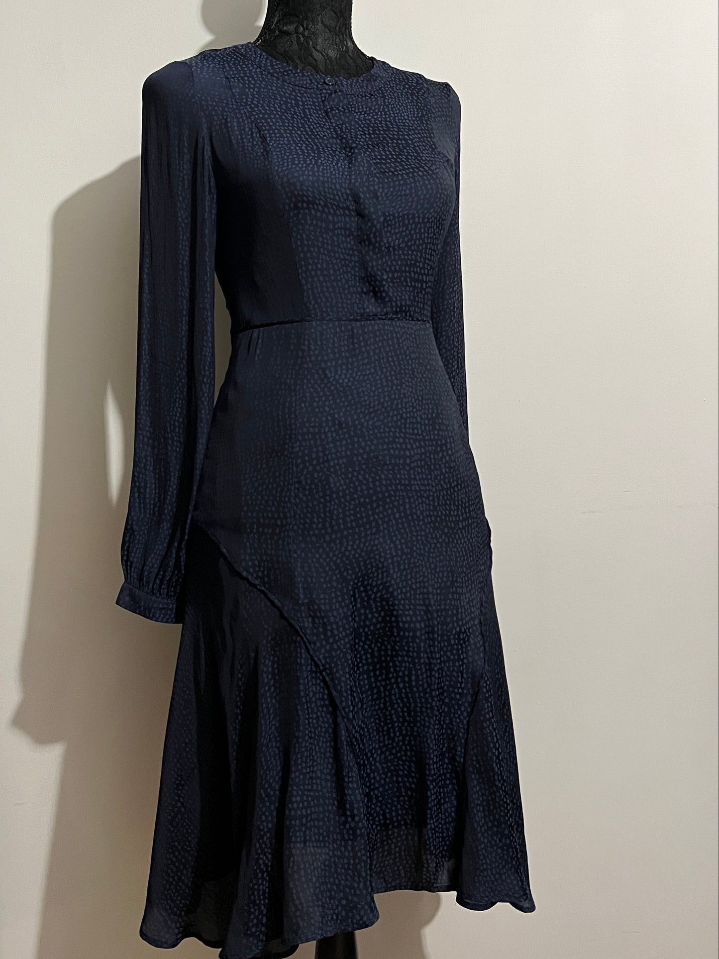 H&M Navy Blue silk tailored formal dress Pre-owned, Used once Size Small