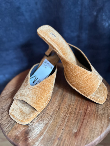 Zara Women's Heeled Sandals Mustard New Size 5 UK