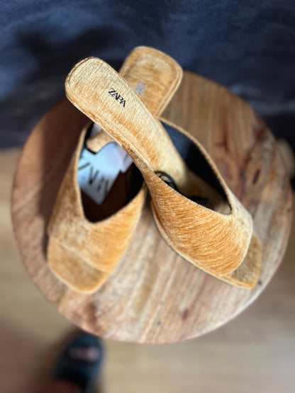 Zara Women's Heeled Sandals Mustard New Size 5 UK