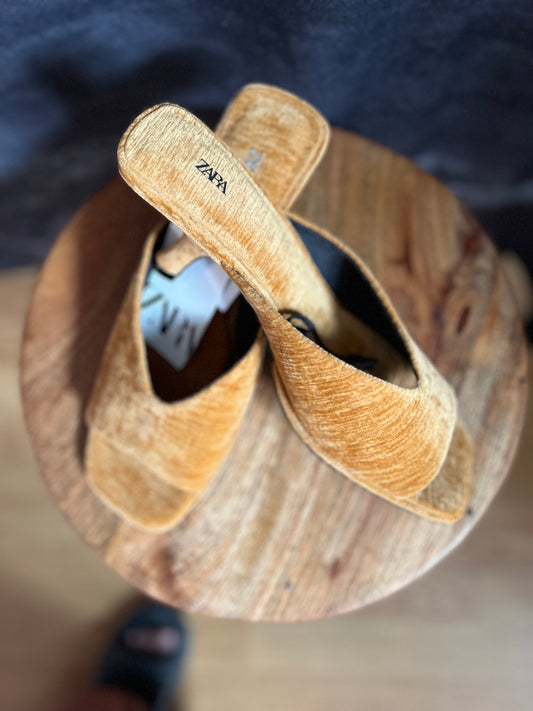 Zara Women's Heeled Sandals Mustard New Size 5 UK