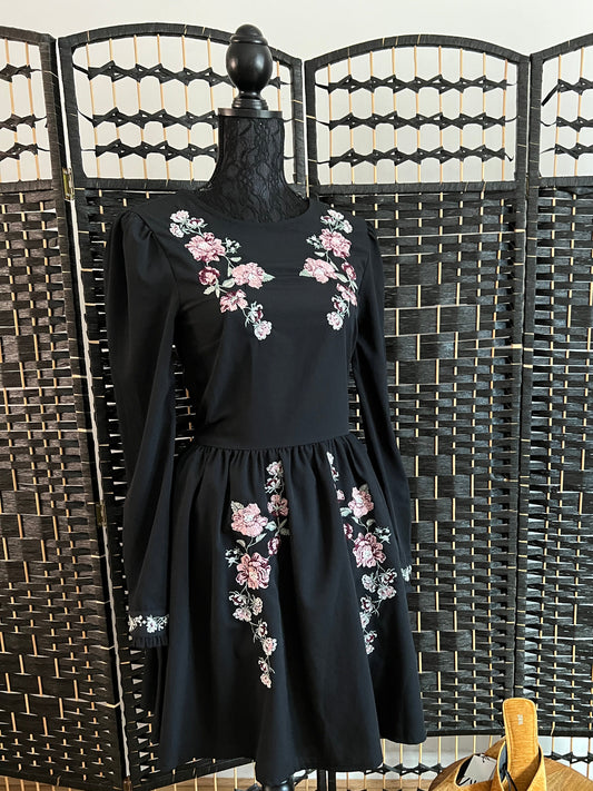 H&M Divided Black Floral Dress New without tag Size S