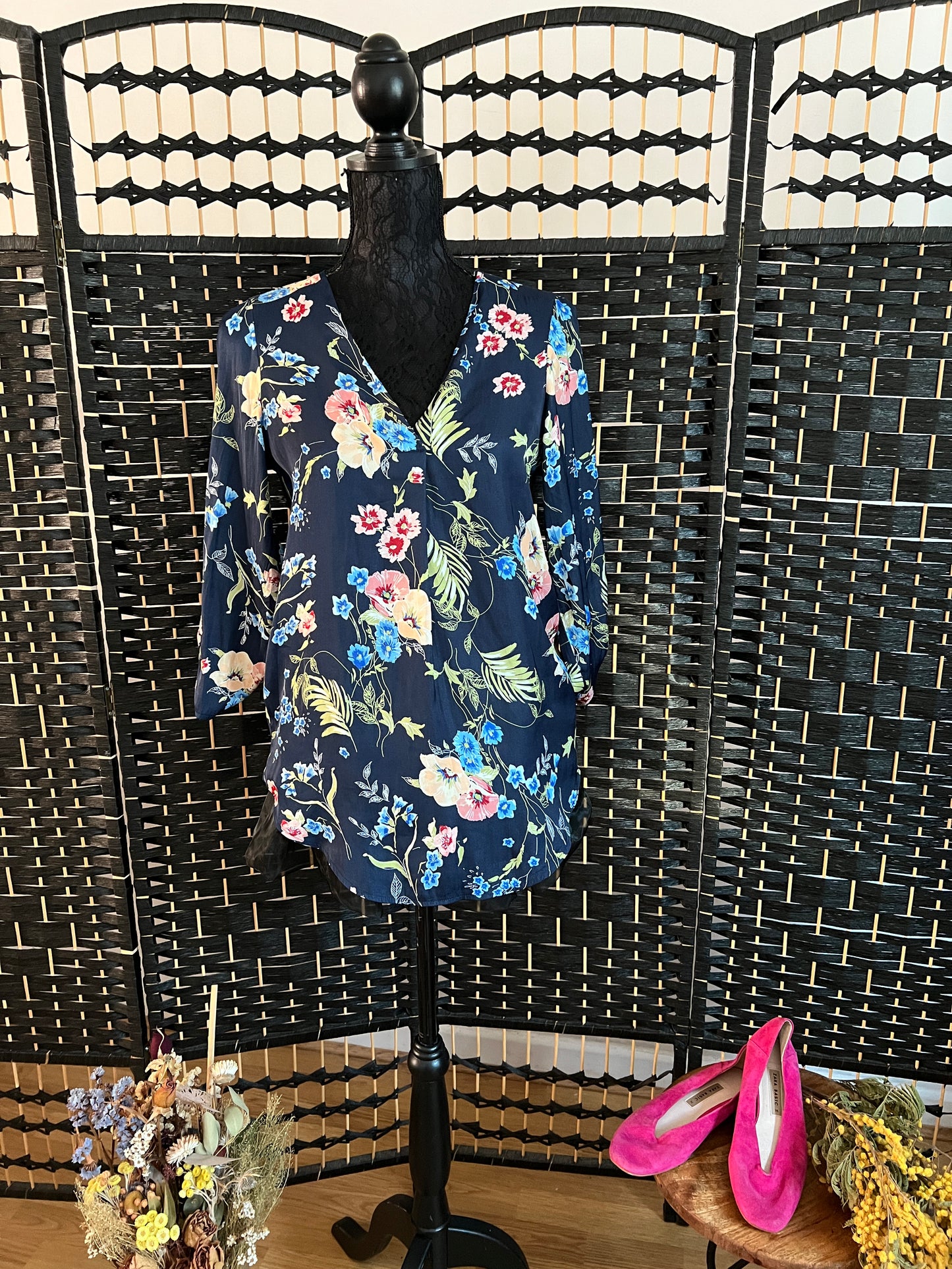 Stradivarius Navy  Blue Floral Blouse Pre-owned Size M