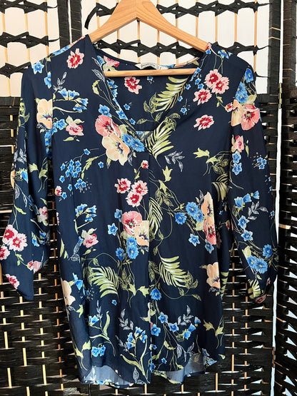 Stradivarius Navy  Blue Floral Blouse Pre-owned Size M