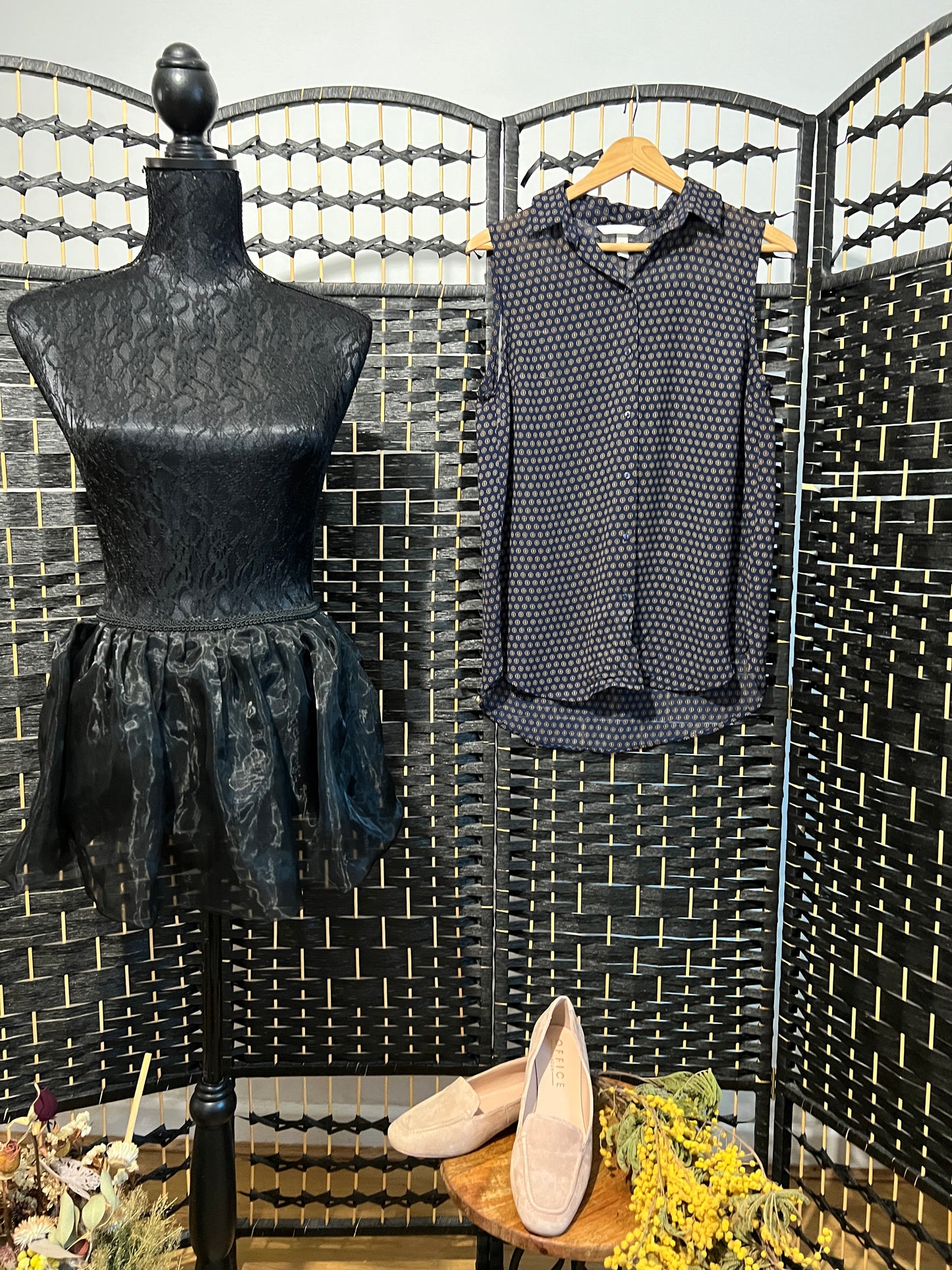 H&M Blue Dotted Pattern Sleeveless Blouse Pre-owned Size S