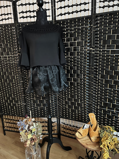 H&M Black Party Blouse Beautiful Shoulder Detail Used once Size S