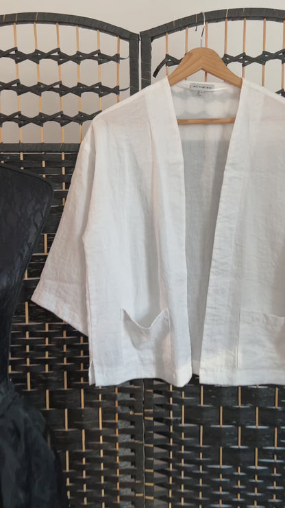 Light Before Dark White Cotton Blazer Size X/S