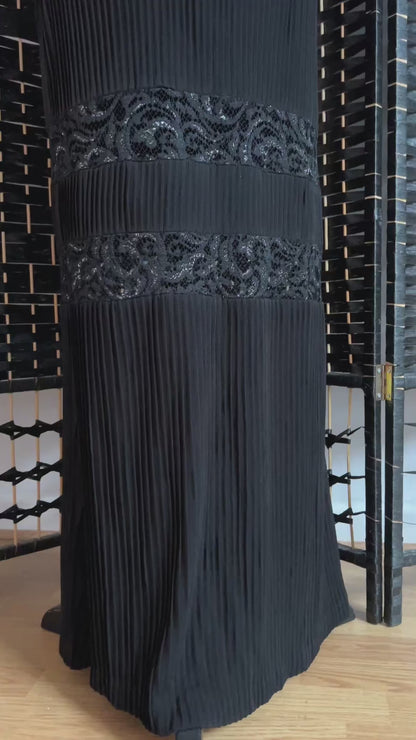 Andrew Marc Long Black Cotton Pleated Dress High Quality Used Once Size S/M/One Size Stretchable